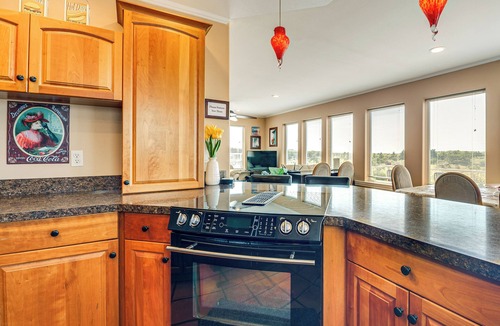 Copalis Beach House | Copalis Beach Family Home: Close to Sites & Nature