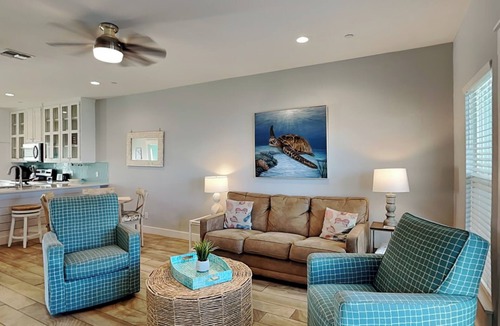 Rockport Condo | Copano Breeze by Miss Kitty’s