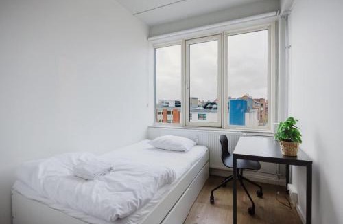 København NV Apartment | Copenhagen Studio Double Bed and Kitchen 2