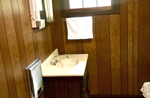 Stratton House | Coplin Camp 7 Miles from Sugarloaf