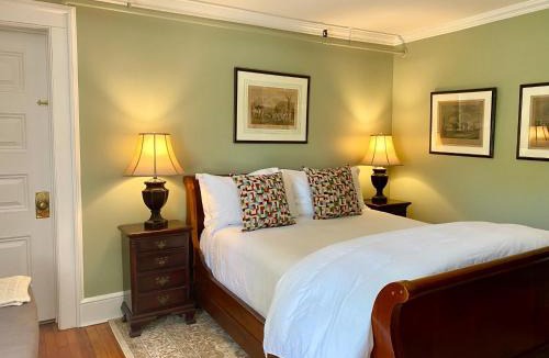 Ivoryton Hotel | Copper Beech Inn