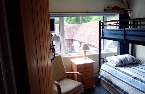 Petersfield House | Copper Beeches Accomodation