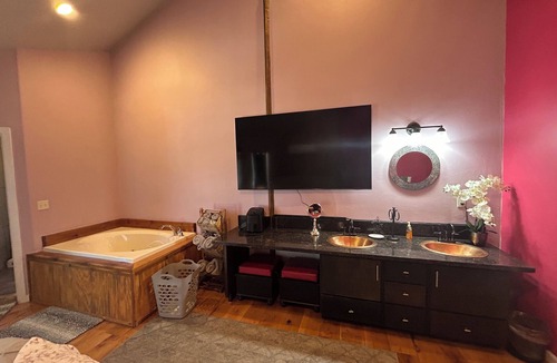 Bisbee Apartment | Copper City Views Suite #1