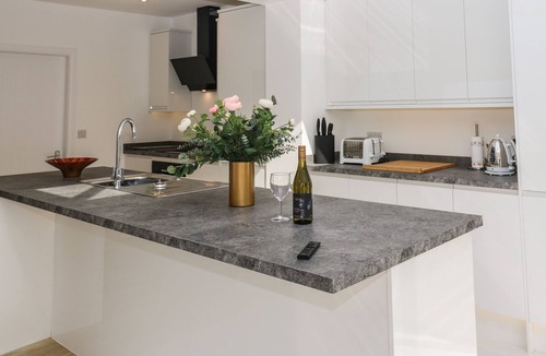 Barnsley Cottage | Copper Coin