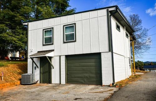 Ducktown House | Copper Duck Cottage