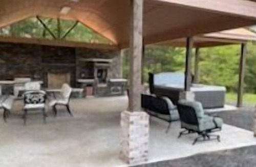 Summerfield Villa | Copper Penny Cabin - A Ouachita Mountain Treasure, Copper Penny Cabin - A Ouachita Mountain Treasure