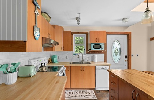 Jeffersonville Ski Chalet | Copper Roof - 3 minutes from Smugglers Ski Mtns