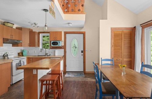 Jeffersonville Ski Chalet | Copper Roof - 3 minutes from Smugglers Ski Mtns
