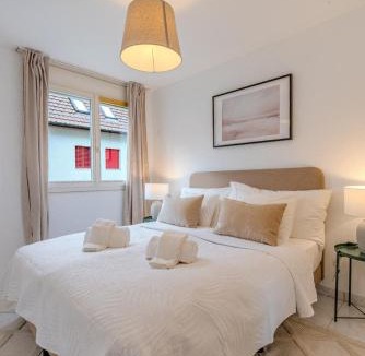 Seebach Apartment | Copper Suite - Free Parking