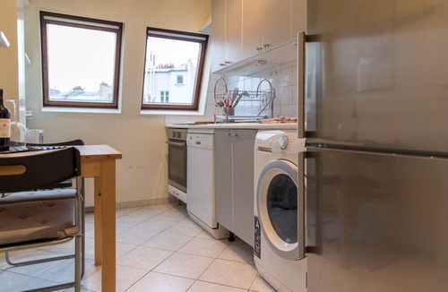 Faubourg Saint-Germain Apartment | Coquelicot | Delightful 1 Bedroom Apt near Eiffel Tower