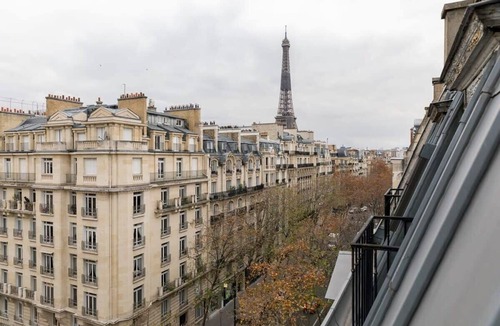 Faubourg Saint-Germain Apartment | Coquelicot | Delightful 1 Bedroom Apt near Eiffel Tower