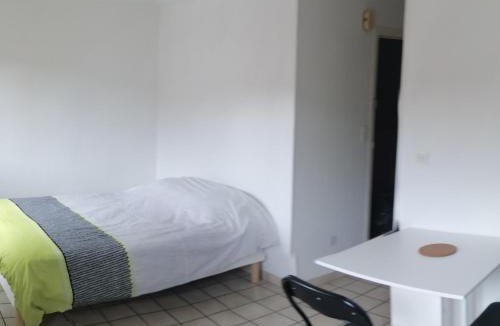 Massiac Apartment | coquelicot