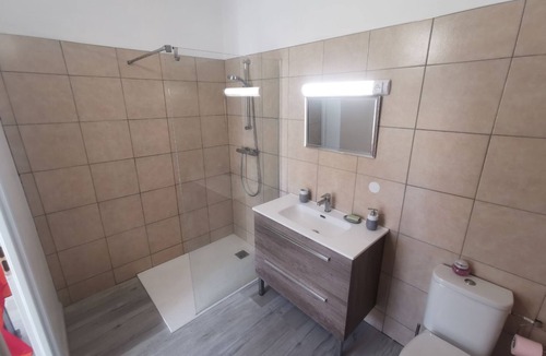 Saint-Alban-du-Rhone Apartment | Coquet Studio Climatisé et Privatif à Saint-alban-du-rhone