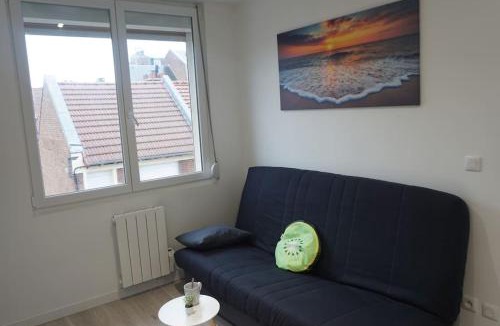 Saint-Quentin Apartment | Coquet STUDIO TOUT ÉQUIPÉ CENTRE VILLE WIFI 2PERS