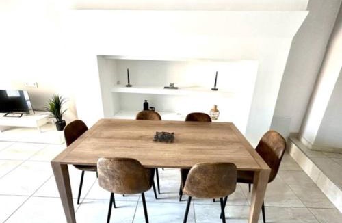 Pechbonnieu House | Coquette maison climatisée