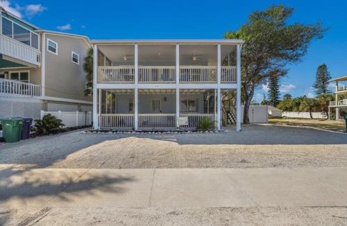 Anna Maria Apartment | Coquina Cottage B home
