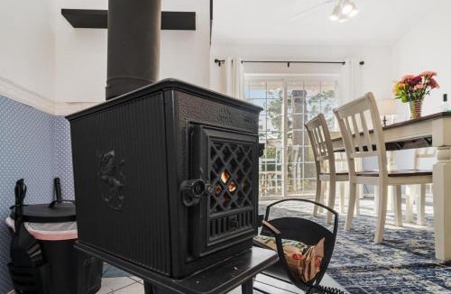 Manzanita House | Coral Cottage MCA#832