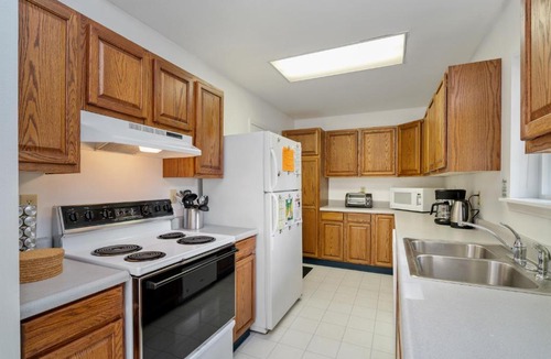 Manzanita House | Coral Cottage MCA 832