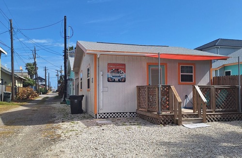 Galveston Cottage | Coral Cottage