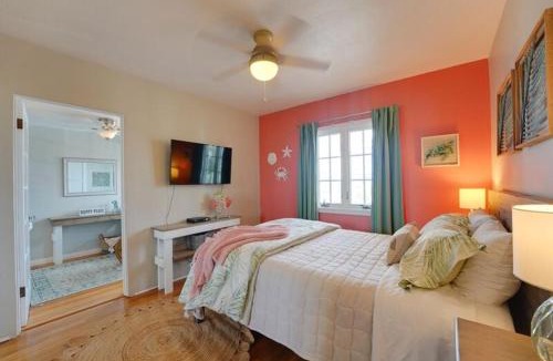 Ocean Beach House | Coral Cottage