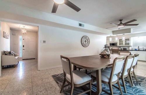 Bay Area House | Coral Cove on Ocean View