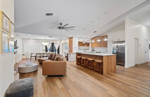 South Corals Villa | Coral Gem - Chic Villa Luxe + pool for 10