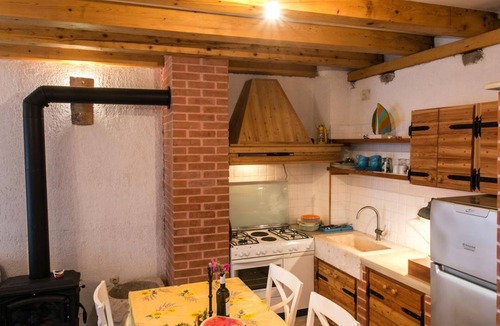 Sudurad House | Coral House - One Bedroom House, Sleeps 3