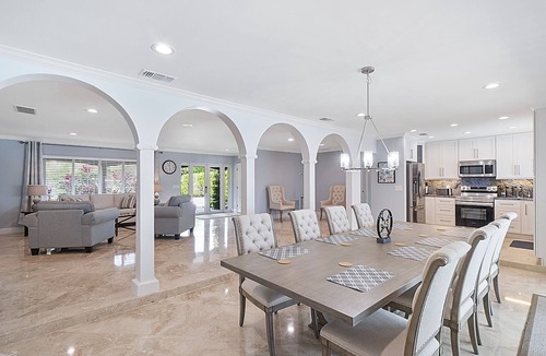 Central Corals House | Coral Lake Hidden Oasis w/Heated Pool A+ Location