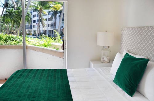 Key Biscayne Hotel | Coral Reef at Key Biscayne