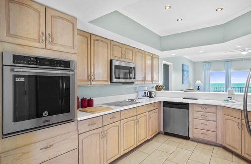 Crescent Beach Condo | Coral Reef Beach Resort by Panhandle Getaways