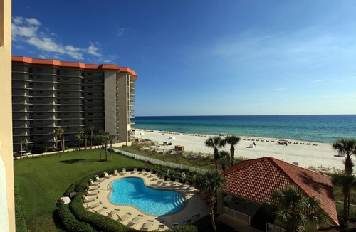 Crescent Beach Condo | Coral Reef Beach Resort by Panhandle Getaways