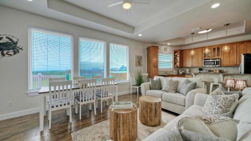 Sand Point House | Coral Reef by AvantStay