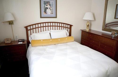 East End Hotel | Coral Reef Inn & Condo Suites