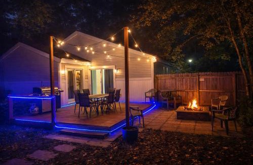Doctors Inlet House | Coral Reef Retreat