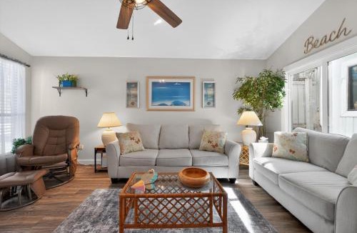 Doctors Inlet House | Coral Reef Retreat