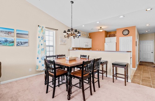 Sunset Beach Condo | Coral Reef Retreat: Dog Friendly w/Water Views