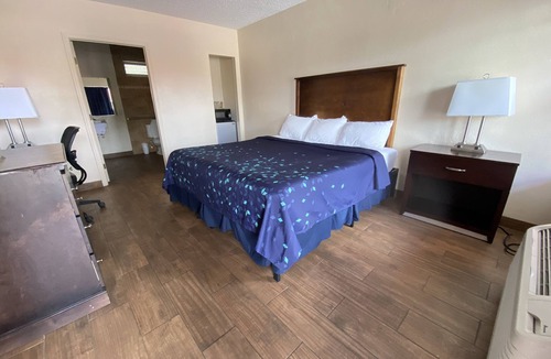 Florida City Hotel | Coral Roc Motel