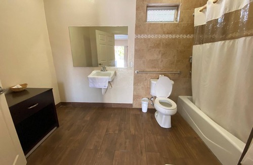 Florida City Hotel | Coral Roc Motel