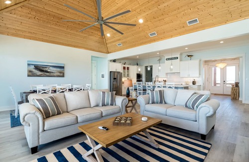Dauphin Island House | Coral Sands | Beach Front, Pool, Views for days!