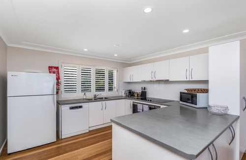 Pearl Beach House | Coral Sea by HolidayCo.