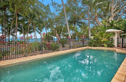 Clifton Beach Apartment | Coral Views At Clifton beach