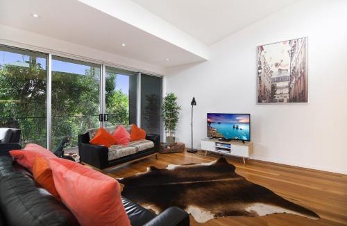 Maleny House | Coral Villa