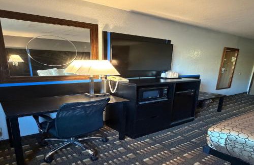 Stillwater Hotel | Coratel Inn and Suites by Jasper Stillwater