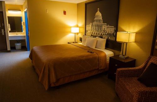 Greenwich Hotel | Coratel Inn and Suites By Jasper Wichita North