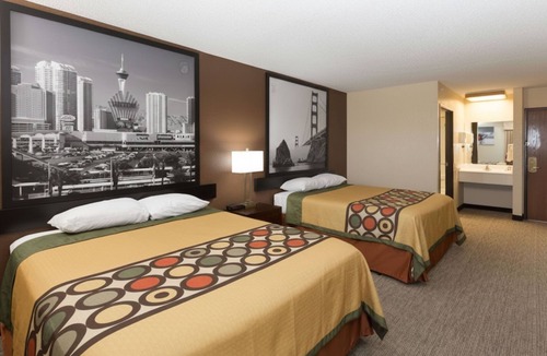 Greenwich Hotel | Coratel Inn and Suites By Jasper Wichita North -Comfort 2 Queen Bed NS