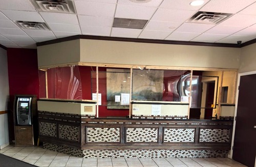 Oklahoma City Hotel | Coratel Inn & Suites Santa Fe OKC Standard 1 King Bed NS