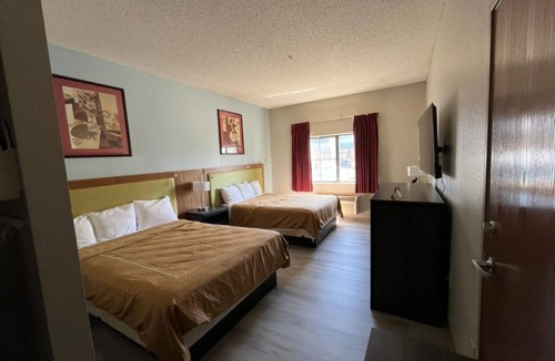 College Hill Hotel | Coratel Inn & Suites by Jasper Wesley-Comfort 2 Queen Bed Non-Smoking