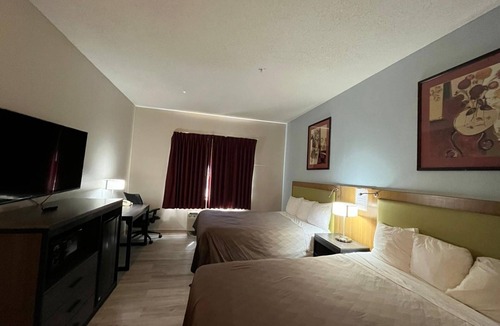 College Hill Hotel | Coratel Inn & Suites by Jasper Wesley-Comfort 2 Queen Bed Non-Smoking