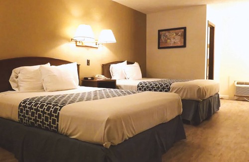 McCook Hotel | Coratel Inn & Suites By Jasper McCook - Standard 2 Queen Bed NS