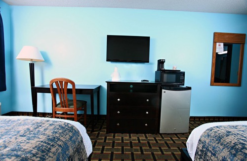 Newton Hotel | Coratel Inn & Suites By Jasper Newton - Comfort 2 Queen Bed NS